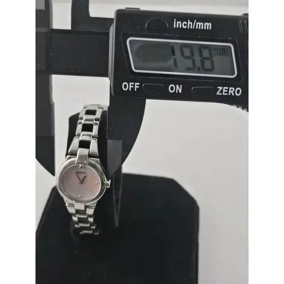 Rare Lady's Seiko Rose 1N00-0GN0 Diamond Dial Quartz Watch New Battery Runs Mint - Picture 3 of 11